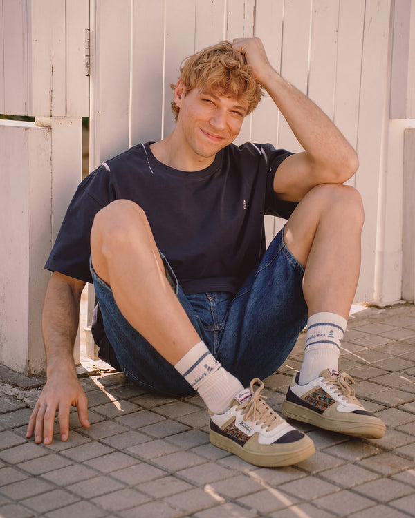  [men]