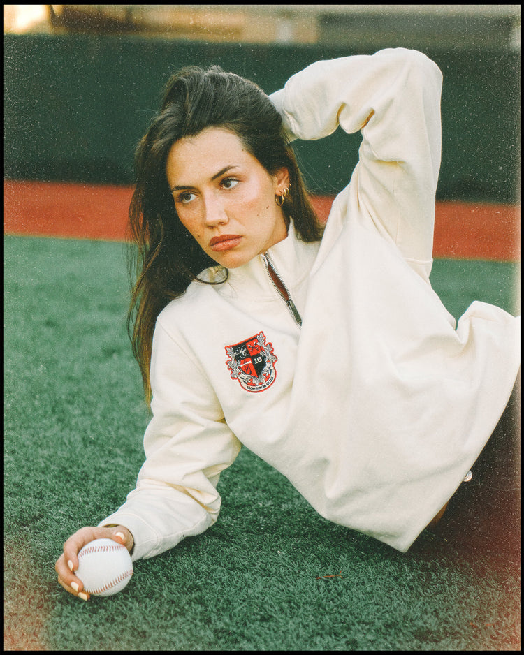  [woman]
