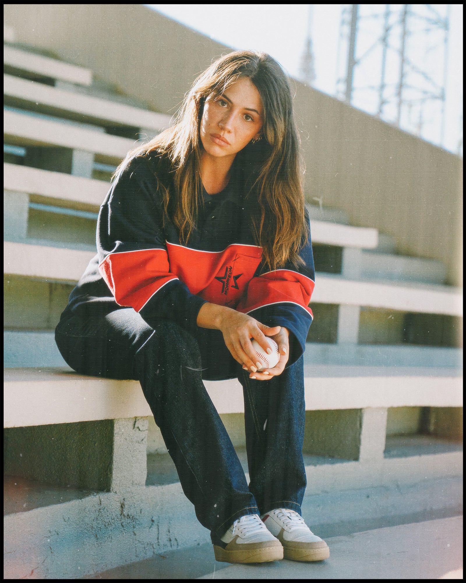  [woman]