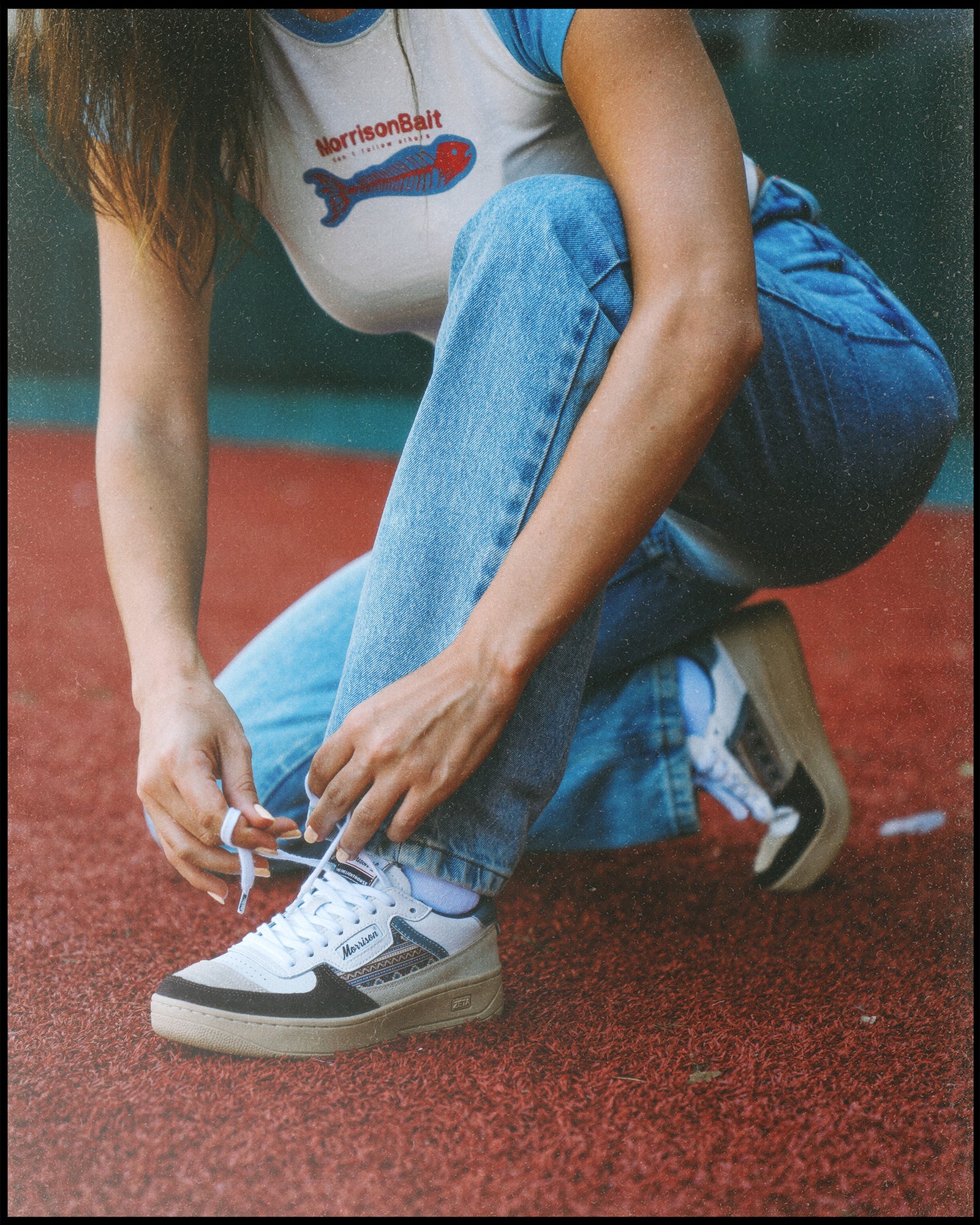  [woman]